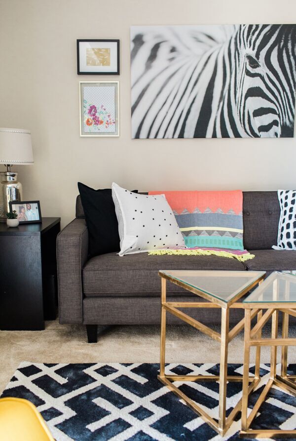 DIY EastCoastCreative FamilyRoom Sofa CoffeeTable Rug Black&White Gold